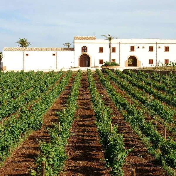 Agriturismo Baglio Donnafranca Wine Resort, khách sạn ở Parrinello 