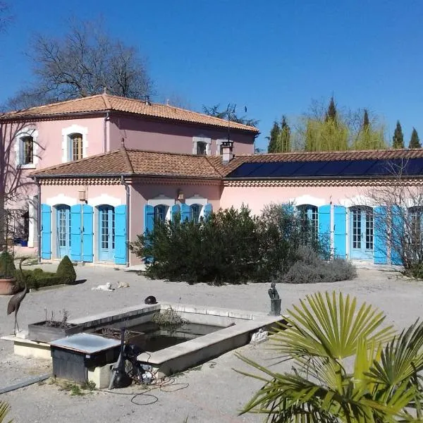 La table de Pierre, hotel v destinaci Lussas-et-Nontronneau