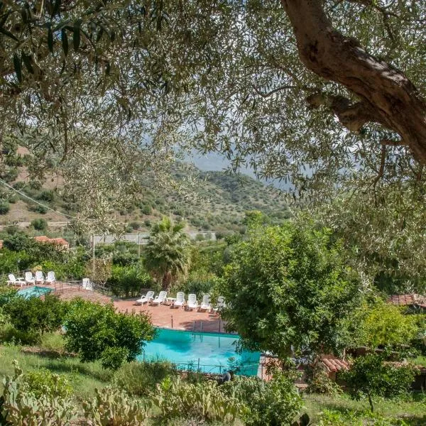 Azienda Agrituristica Bergi, hotel v destinaci Castelbuono
