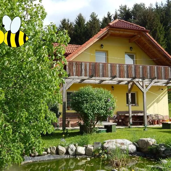 Sunny Holiday House B&B, hotell i Ljubno