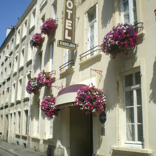 Cit'Hotel Hôtel Beauséjour、シェルブール・アン・コタンタンのホテル