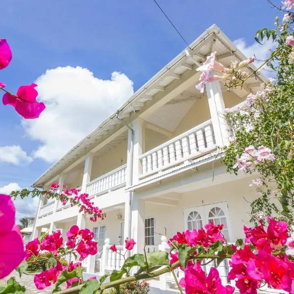 Rosewood Apartment Hotel, hotel en Bequia