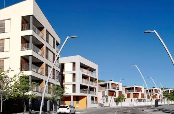 Apartamento en c/ Peroneros, hotel v destinaci Latas