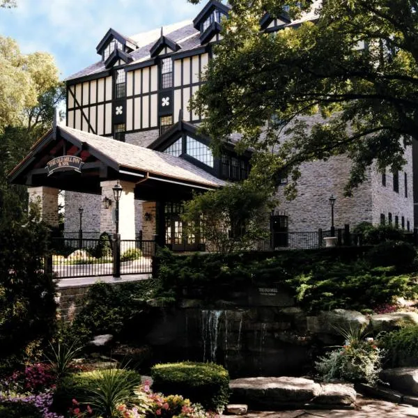 Old Mill Toronto Hotel, hotel in Toronto