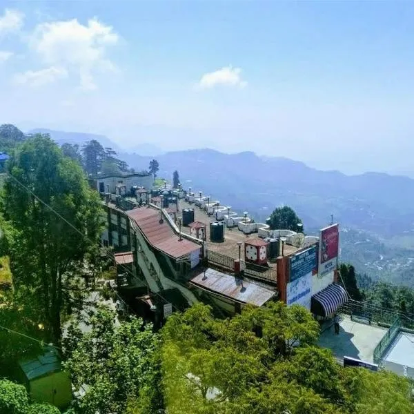 The Three Oaks Boutique Hotel, hotel v mestu Mussoorie