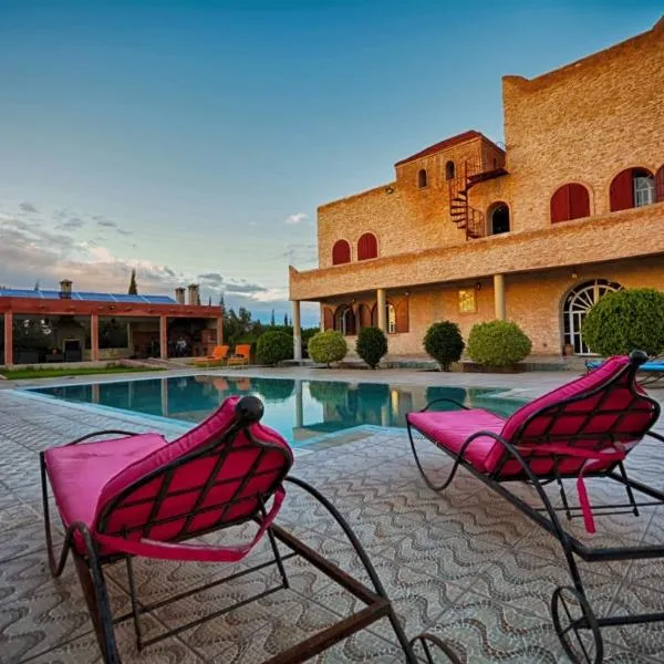 Villa Al Jaouhara, hotel in Bou Mkila