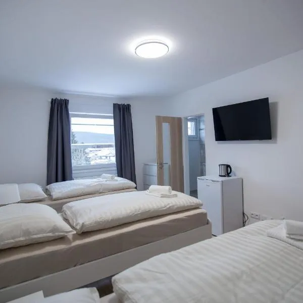 Apartment Simona: HoÅ¡Å¥ka şehrinde bir otel