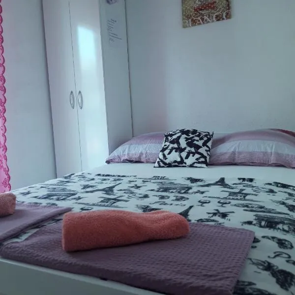 Apartmani Stanković, hotel en Podaca