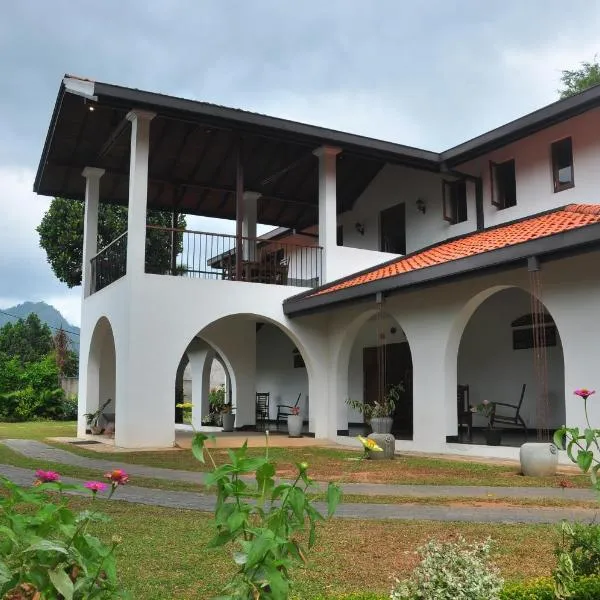 Villa Nilmalee, hotel en Gampola