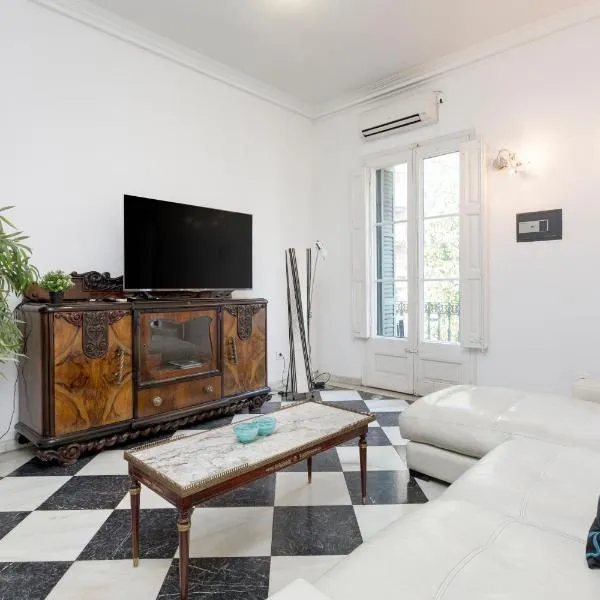 1229 - AWESOME CITY CENTER APARTMENT WITH TERRACE, hotel v destinácii Barcelona