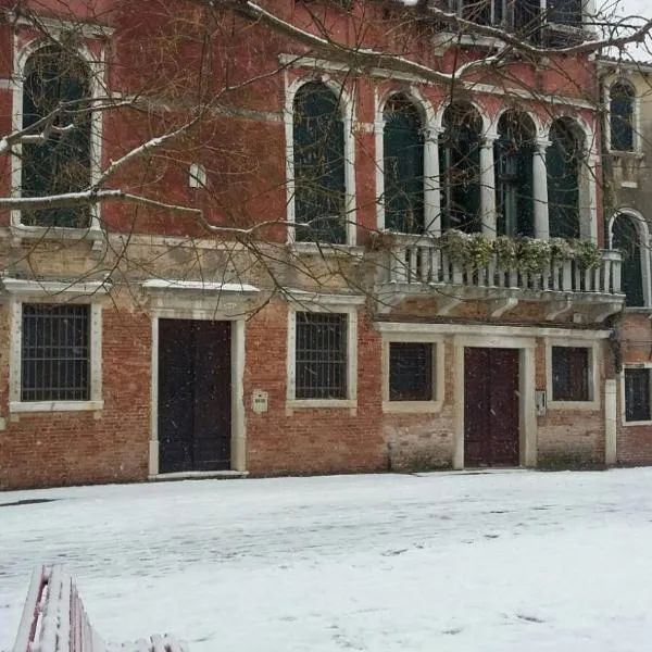 Cà Sardi, hotel v Benátkách