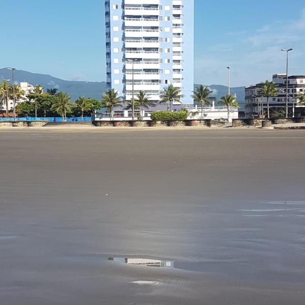 Apartamento pé na areia