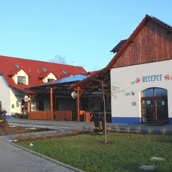 Slovácký dvůr s.r.o., Hotel in Ostrožská Nová Ves