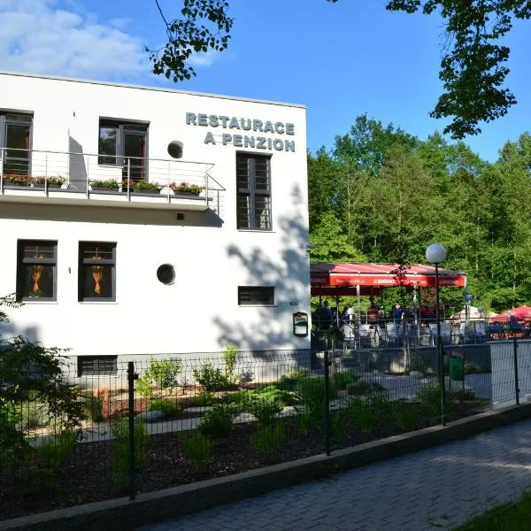 Restaurace a penzion Zděná Bouda, hotell i Třebechovice pod Orebem