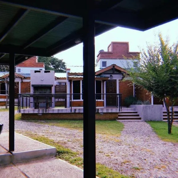 La Roca Cabañas – hotel w mieście Cosquín