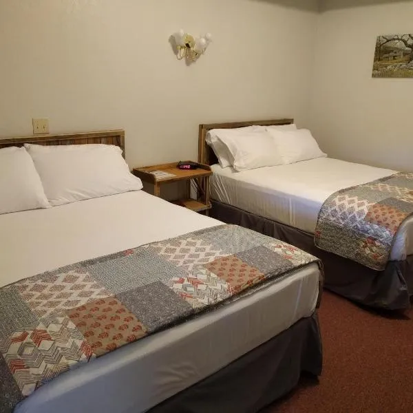 The BarnwooD Inn, hotel v destinaci Humansville