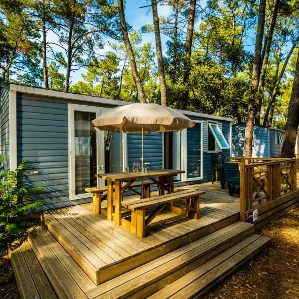 Camping la Sousta****, hotel v destinaci Remoulins