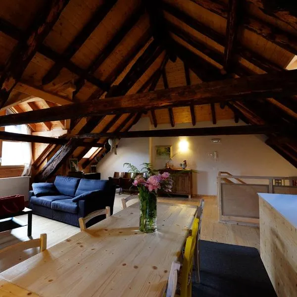 Albergo Diffuso Comeglians, hotel Comegliansban