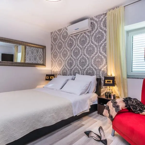 Apartments Marina: ZAD şehrinde bir otel