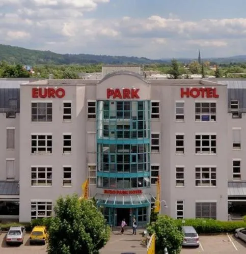 Euro Park Hotel Hennef, hotel en Bröl