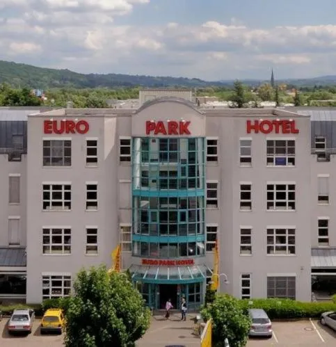 Euro Park Hotel Hennef, hotel in Neunkirchen