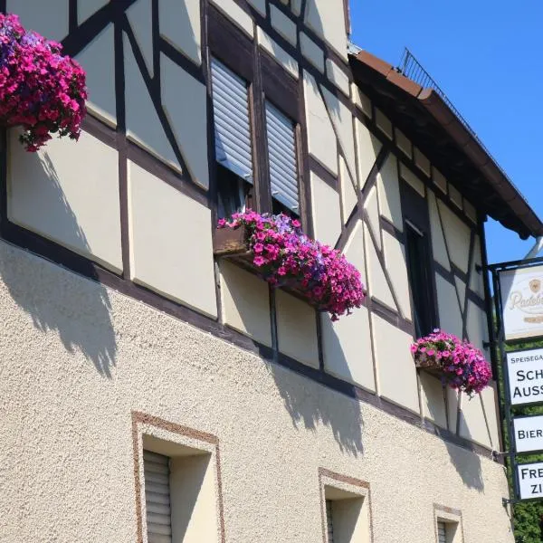 Gasthaus Schöne Aussicht, hotel v destinaci Usingen
