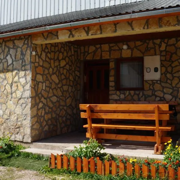 Apartments & Rooms Vitko, hotel di Žabljak