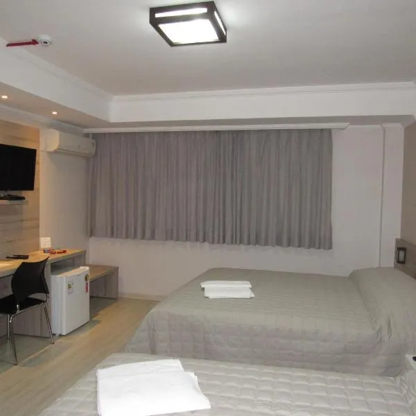 HOTEL MARIANI, hotell i Colinas