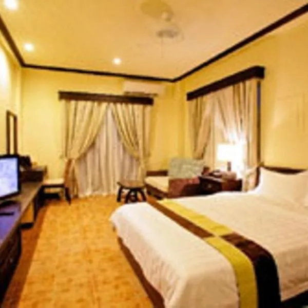 Hanamitsu Hotel & Spa, hotel v Garapane