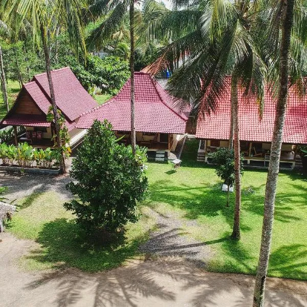 Sadati Home Stay, hotel em Batukaras