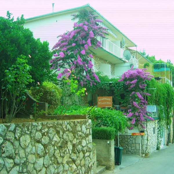 Villa Volga, hotel v destinácii Jelsa