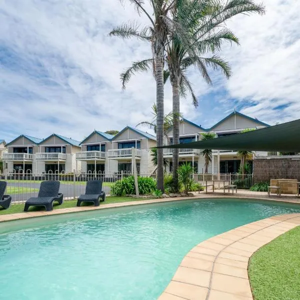 Boathouse Resort Studios and Suites, hotel v destinaci Blairgowrie