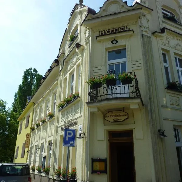 Hotel & Restaurant Na Fryštátské, hotell i Karviná