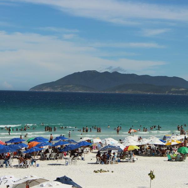 Apto confortável de 3 quartos-Cabo Frio