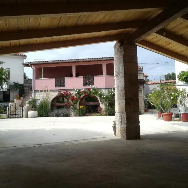 Jolly, hotel in Premantura