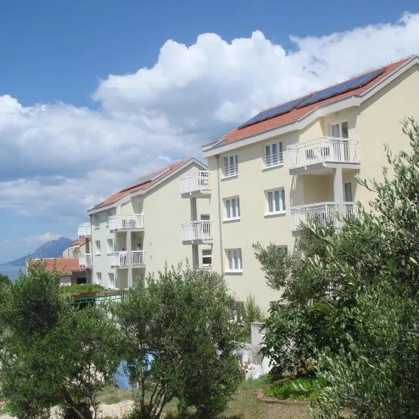 Apartments Ivana, hotel v destinaci Baška Voda
