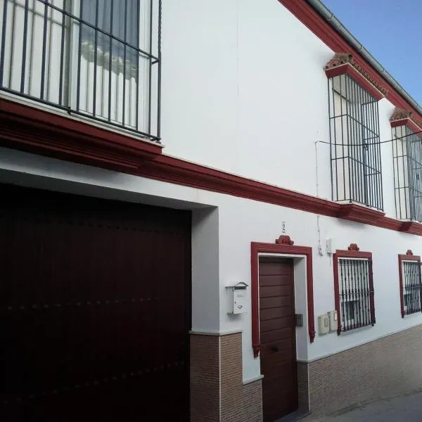 APARTAMENTO EN OLVERA CON GARAJE, hotel em Olvera