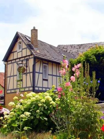 Landhotel Nonnenroth, hotel in Wetterfeld