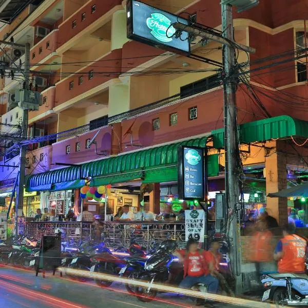 Harrys Hotel Bar & Restaurant, hotel di Pattaya Central