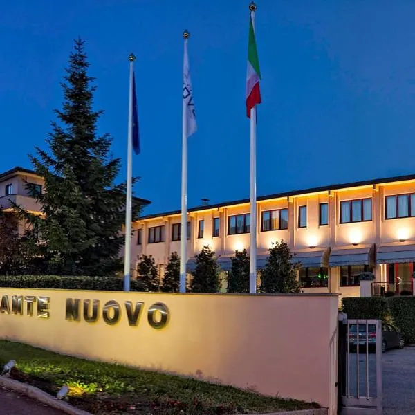 Hotel Nuovo, hotel Garlatéban