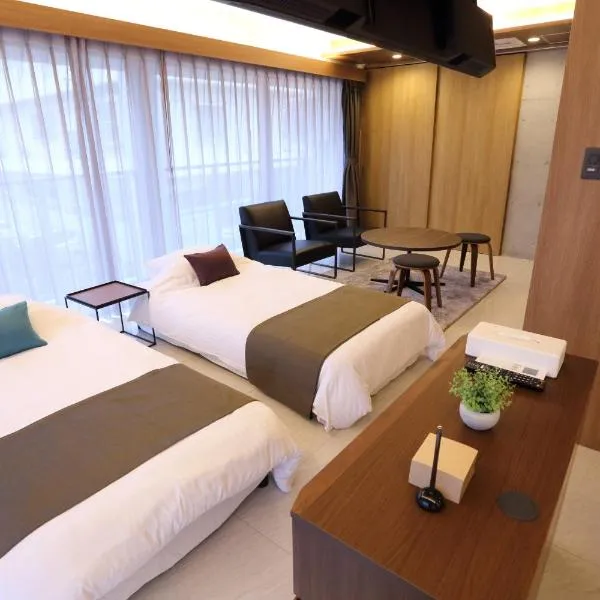 Tabinoteitaku Okinawa Naha, hôtel à Naha