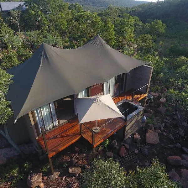 Inzalo Safari Lodge, hotel di Kaingo Private Game Reserve