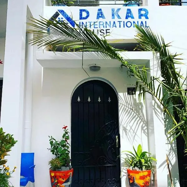 Dakar International House, hotel in Pikini Bougou