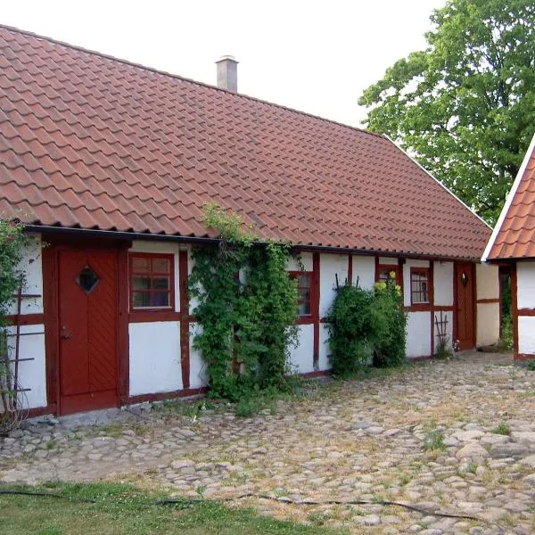 Kattalängan, hotel in Andrarum-Brosarp