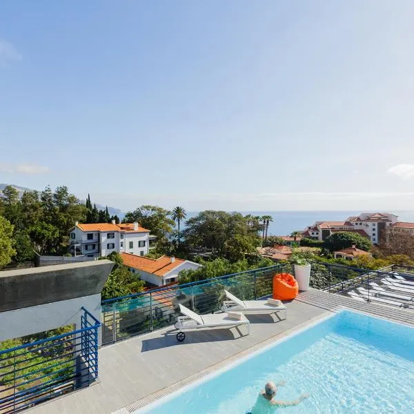 Terrace Mar Suite Hotel, hotel ve Funchalu