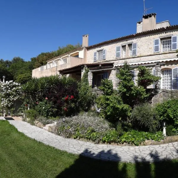 Domaine du Paradis des Oiseaux, hôtel à Mougins