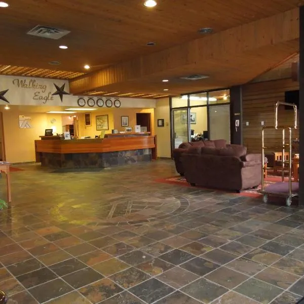 Walking Eagle Inn & Lodge, hotel in Rocky Mountain House