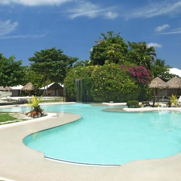 Almont Inland Resort, hotell i Cabadbaran