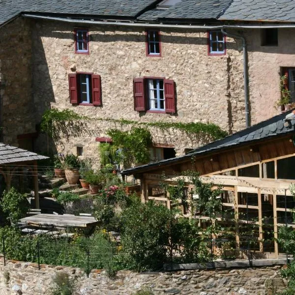 Chambres d'Hôtes Cal Miquel, hotel v destinaci Llo