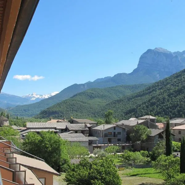 Hotel Turmo, hotelli kohteessa Labuerda